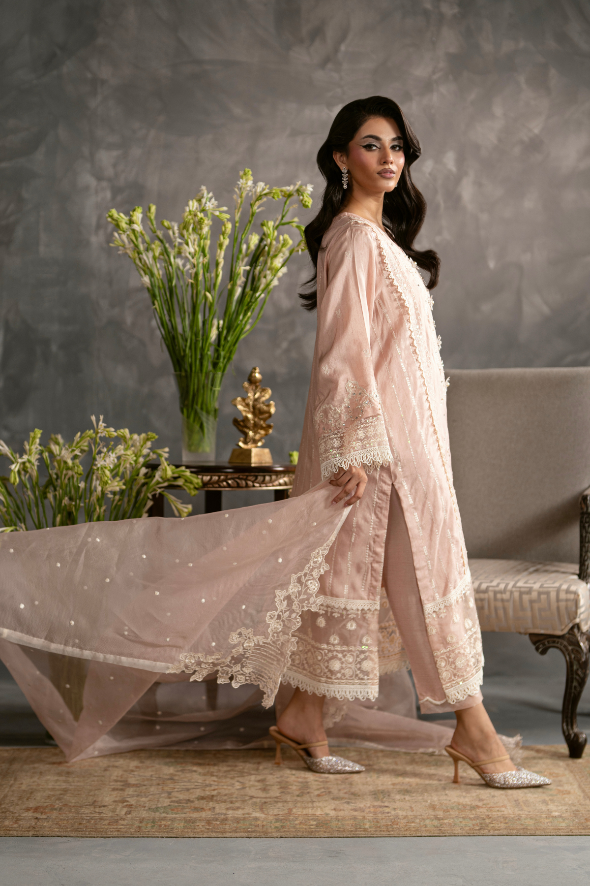 Roshnai | Semi Formals