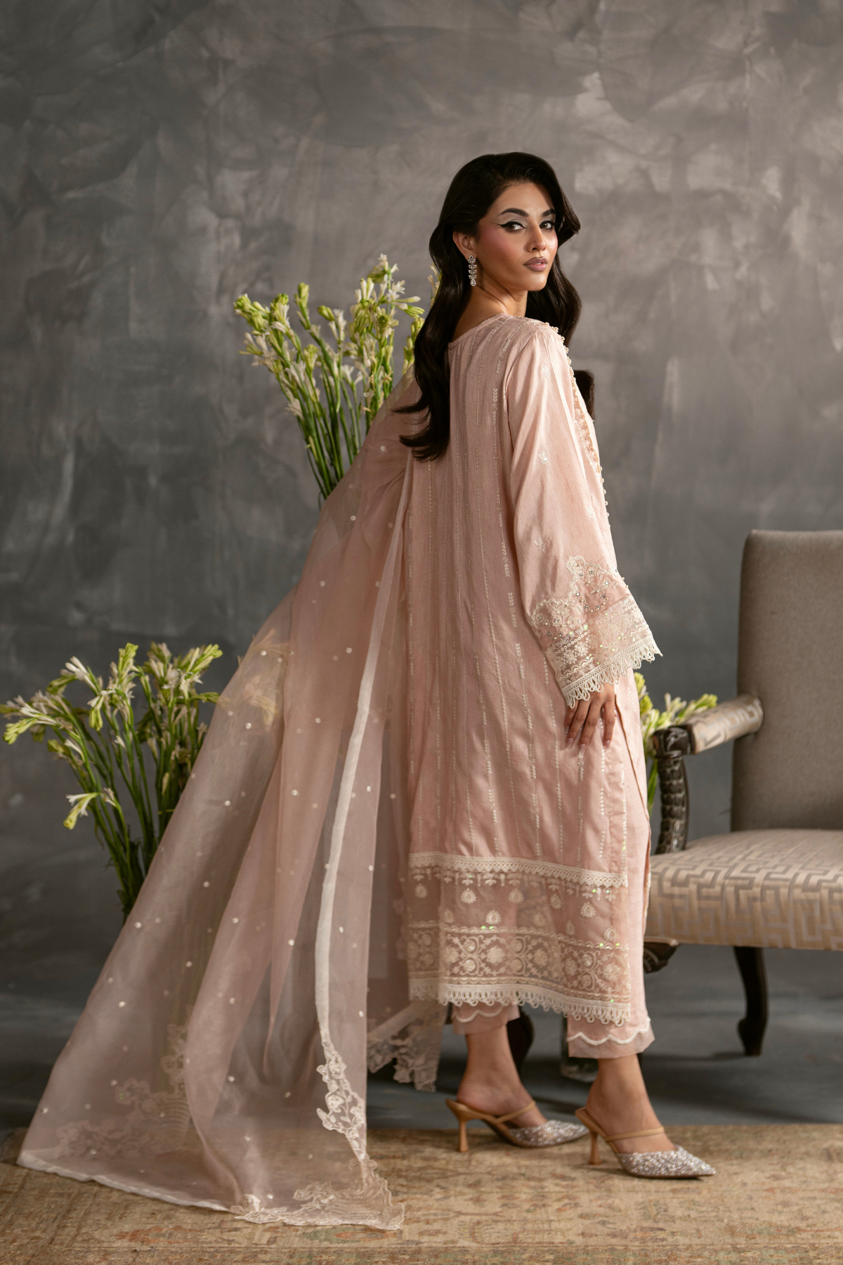 Roshnai | Semi Formals