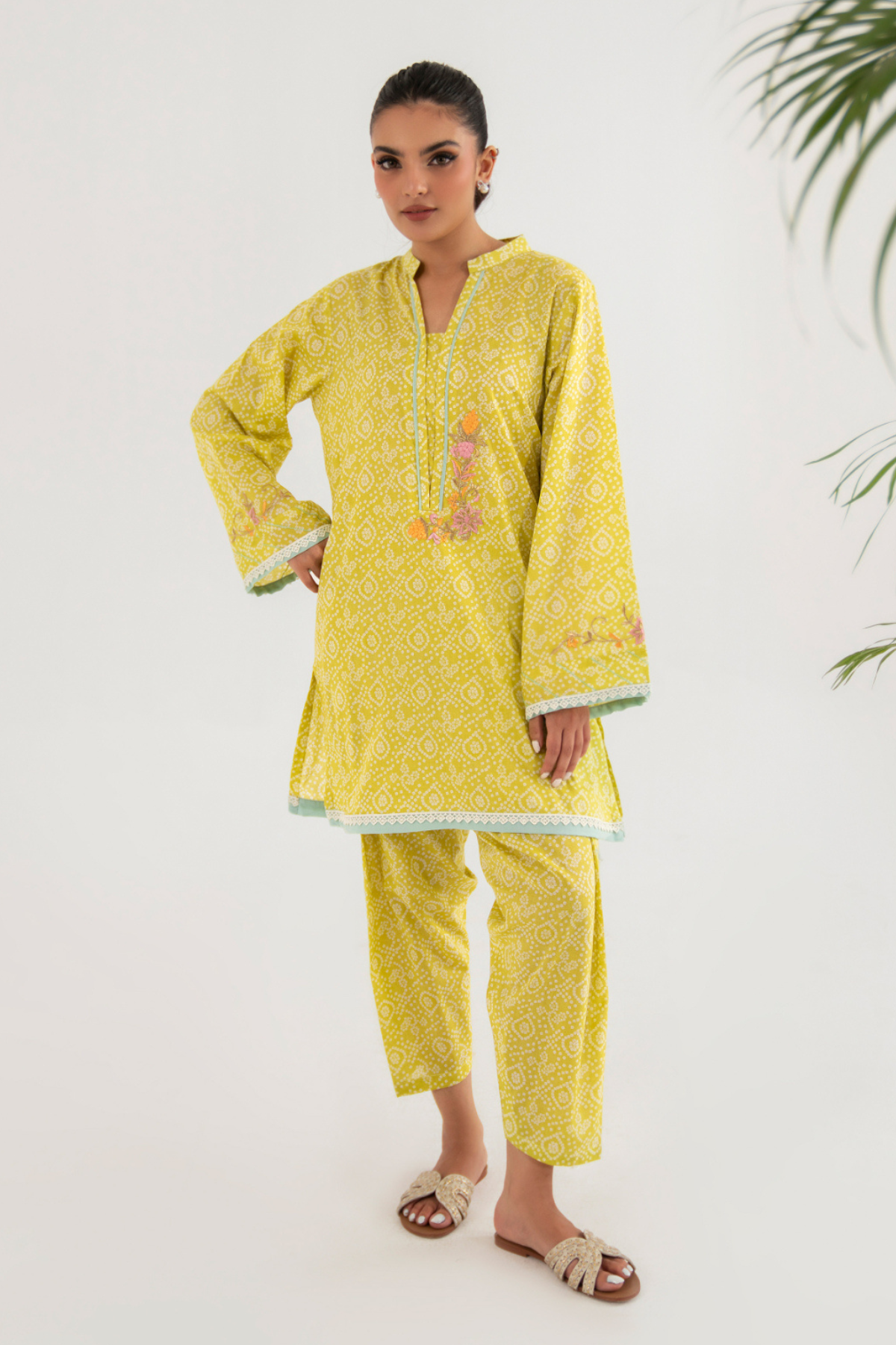 Aziz Tea Tea Green | Summer'25 – Mariam Aziz